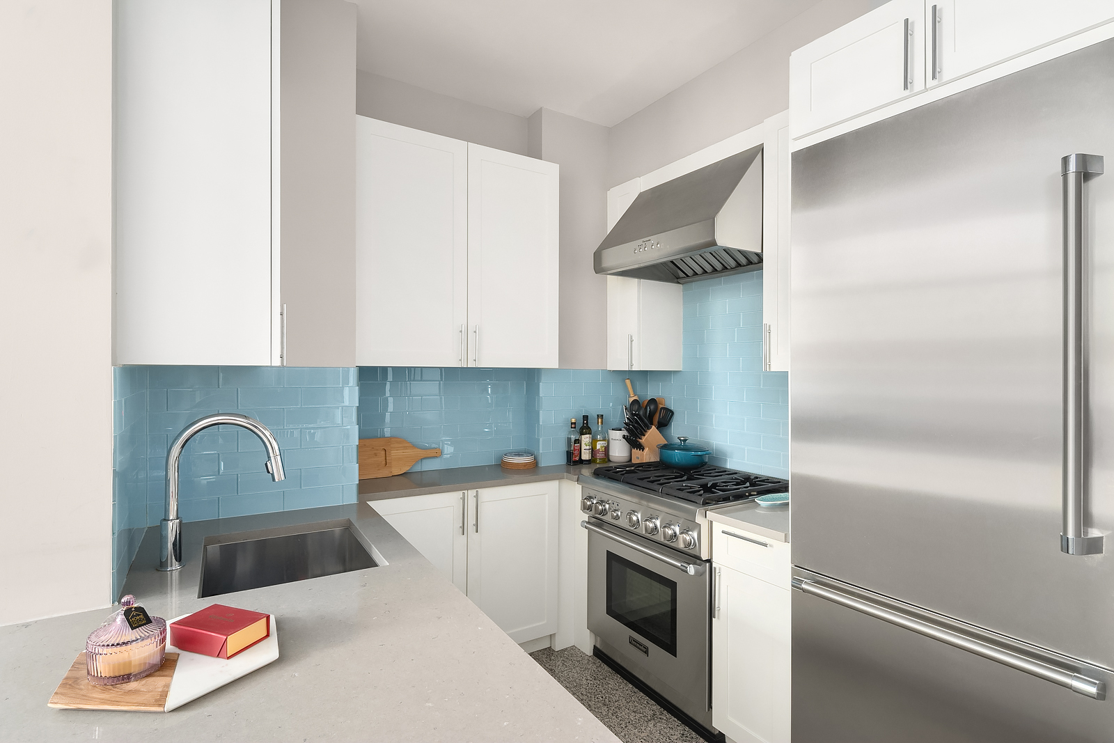 120 East 87th Street, Unit R6C Manhattan, NY 10128 - Photo 1 of 18 Gallery Image 1