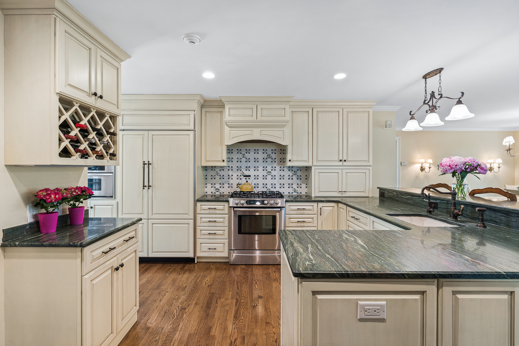 10 Lincoln Circle Wellesley, MA 02481 - Photo 32 of 61