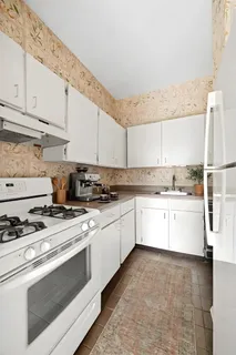 $725,000 | 425 West End Avenue, Unit 3C | Upper West Side