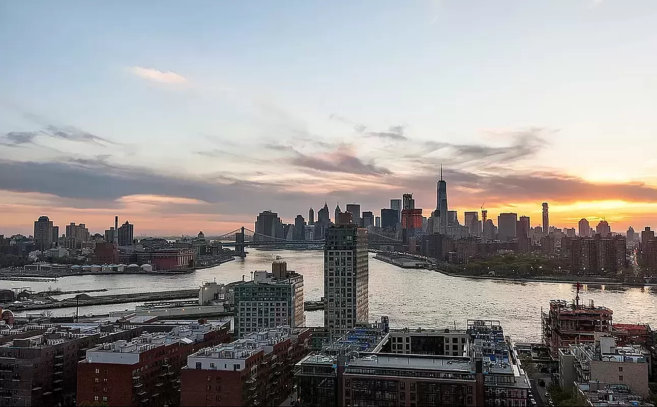 424 Bedford Avenue, Unit 5C Brooklyn, NY 11249 - Photo 9 of 11 a view of a lake