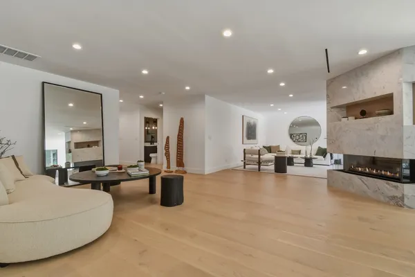 $3,350,000 | 3721 Woodcliff Road, Sherman Oaks, CA 91403