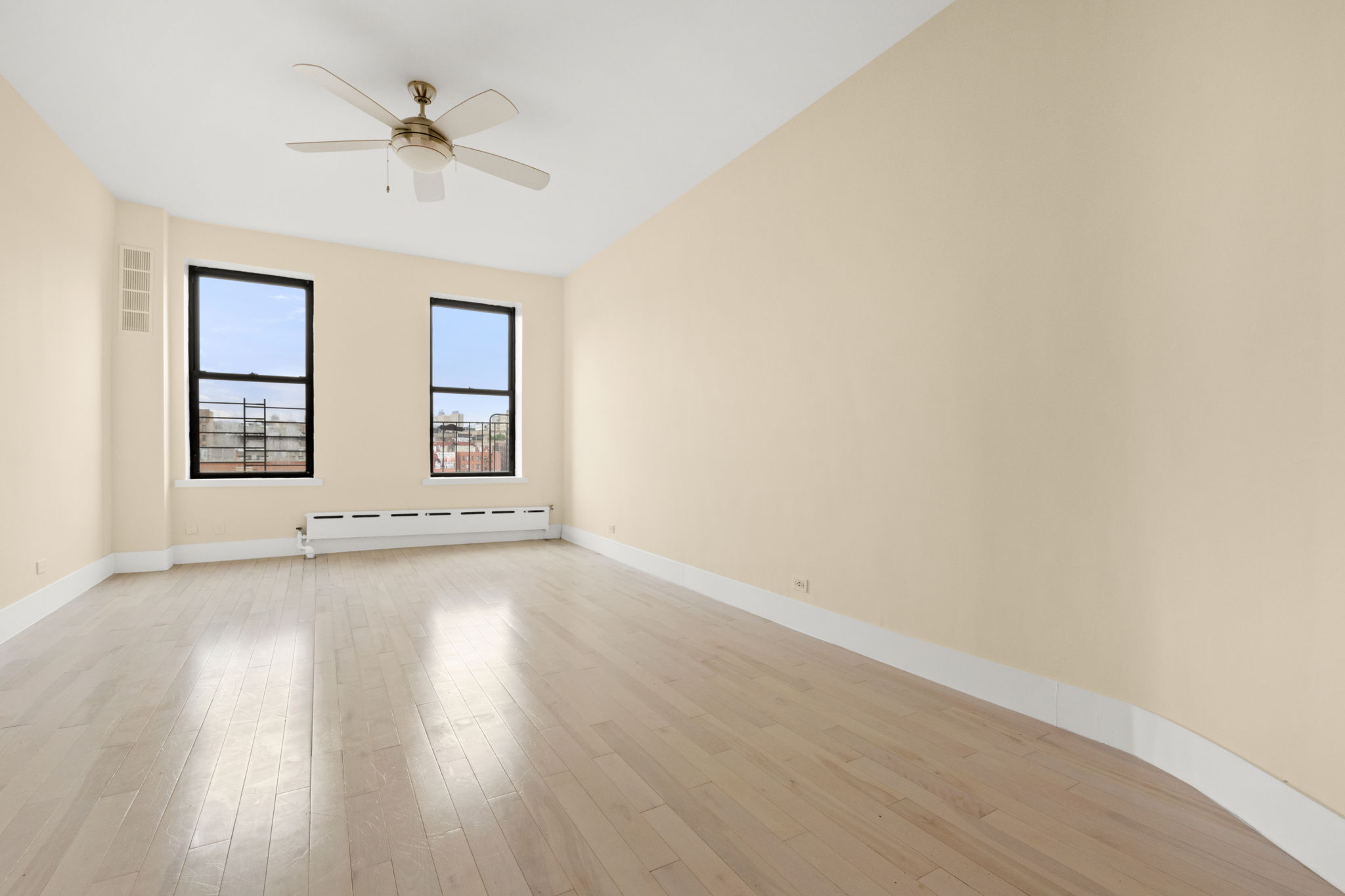 658 West 188th Street, Unit 2L Manhattan, NY 10040 - Photo 2 of 12