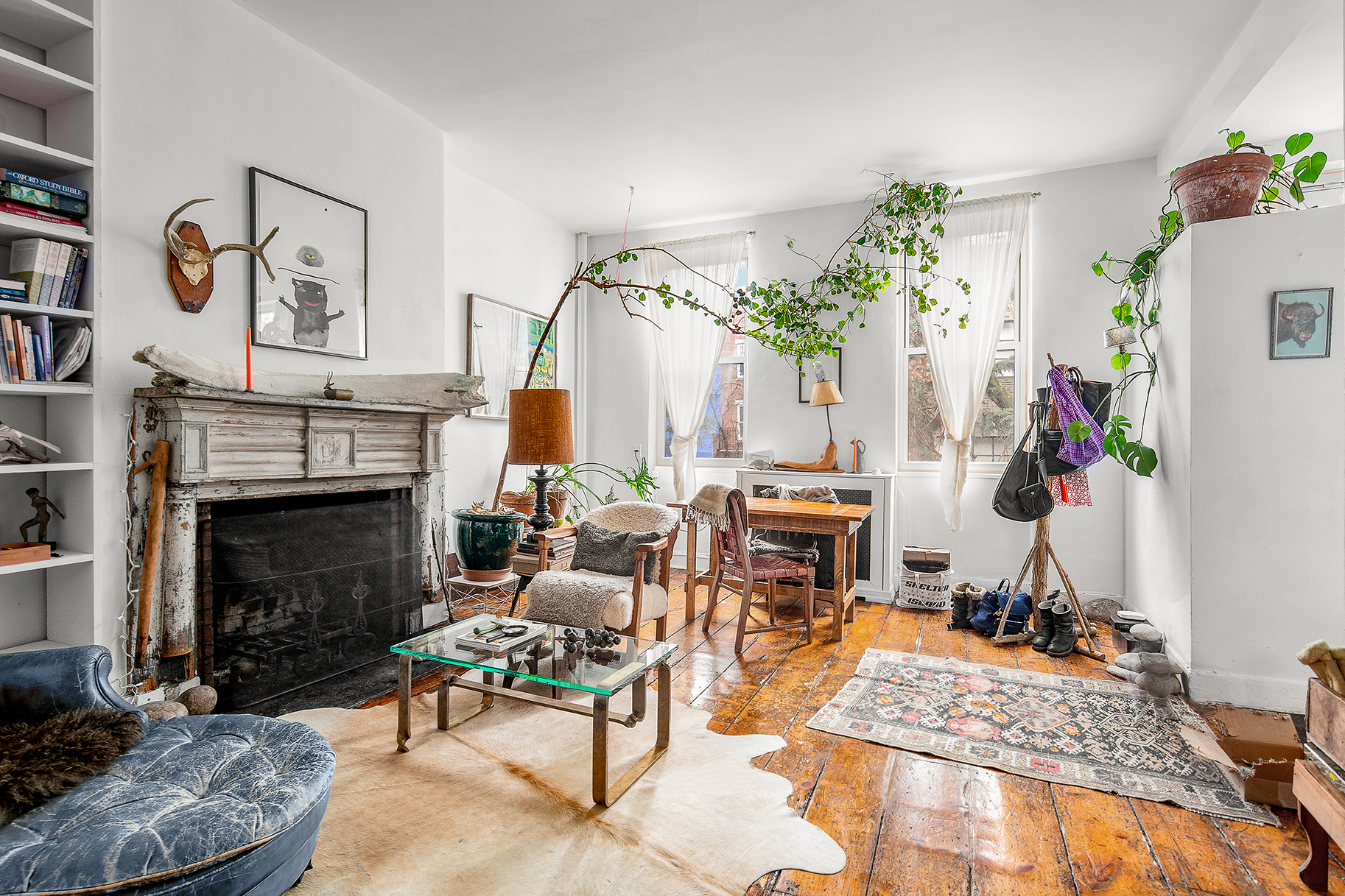 27 Bethune Street Manhattan, NY 10014 - Photo 7 of 18