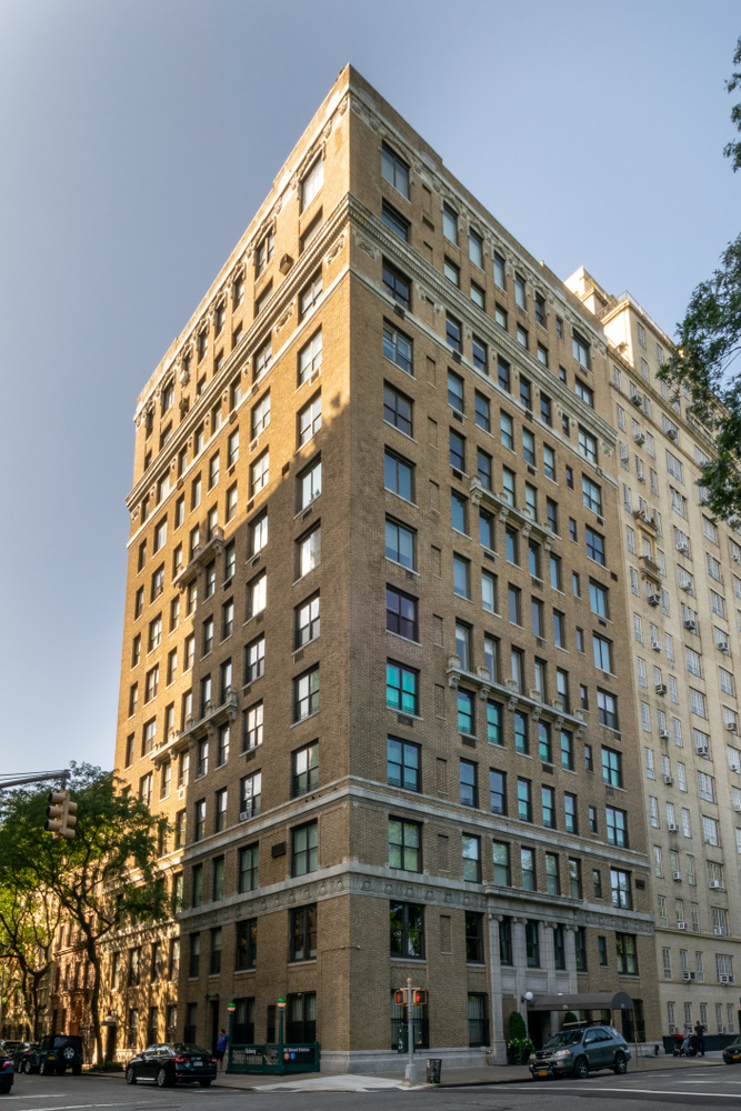 271 Central Park West, Unit 1D Manhattan, NY 10024 - Photo 11 of 12 a front view of a building