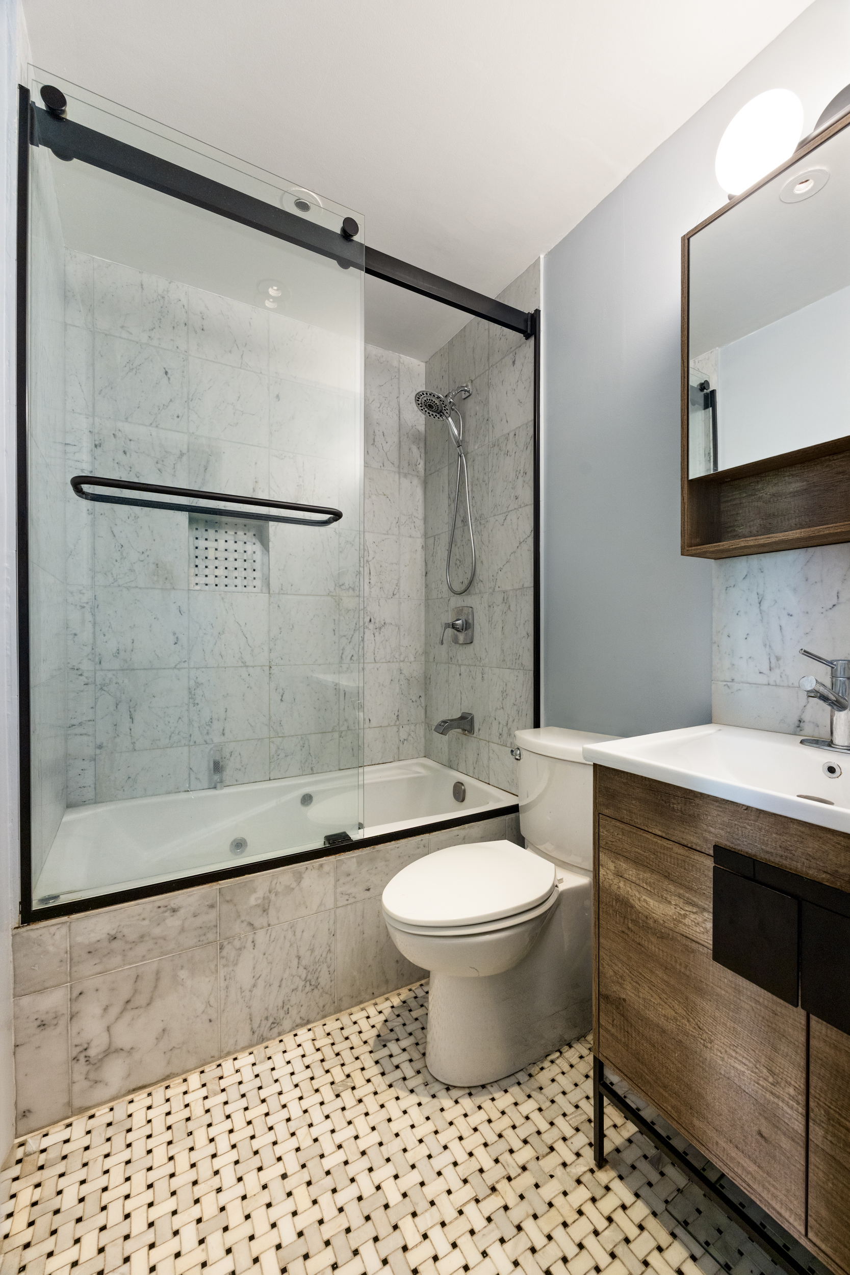 311 West 20th Street, Unit 3 Manhattan, NY 10011 - Photo 13 of 15 Gallery Image 13
