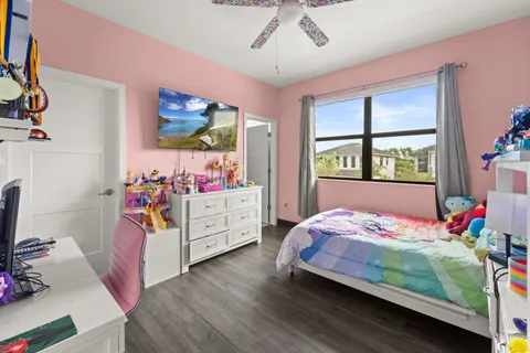 $1,395,000 | 15450 Northwest 88th Avenue, Miami Lakes, FL 33018