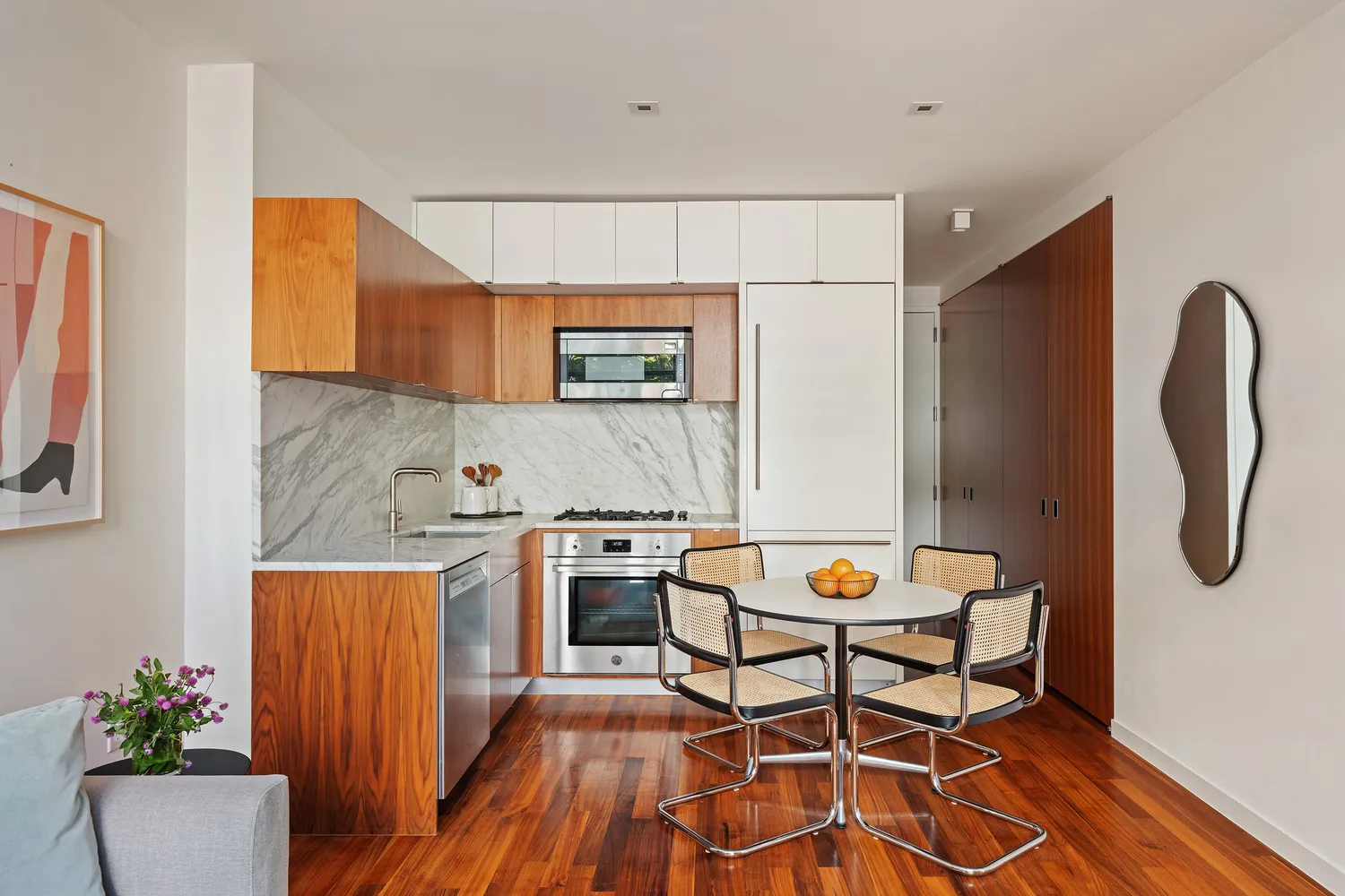 $965,000 | 280 Metropolitan Avenue, Unit 2A | Williamsburg