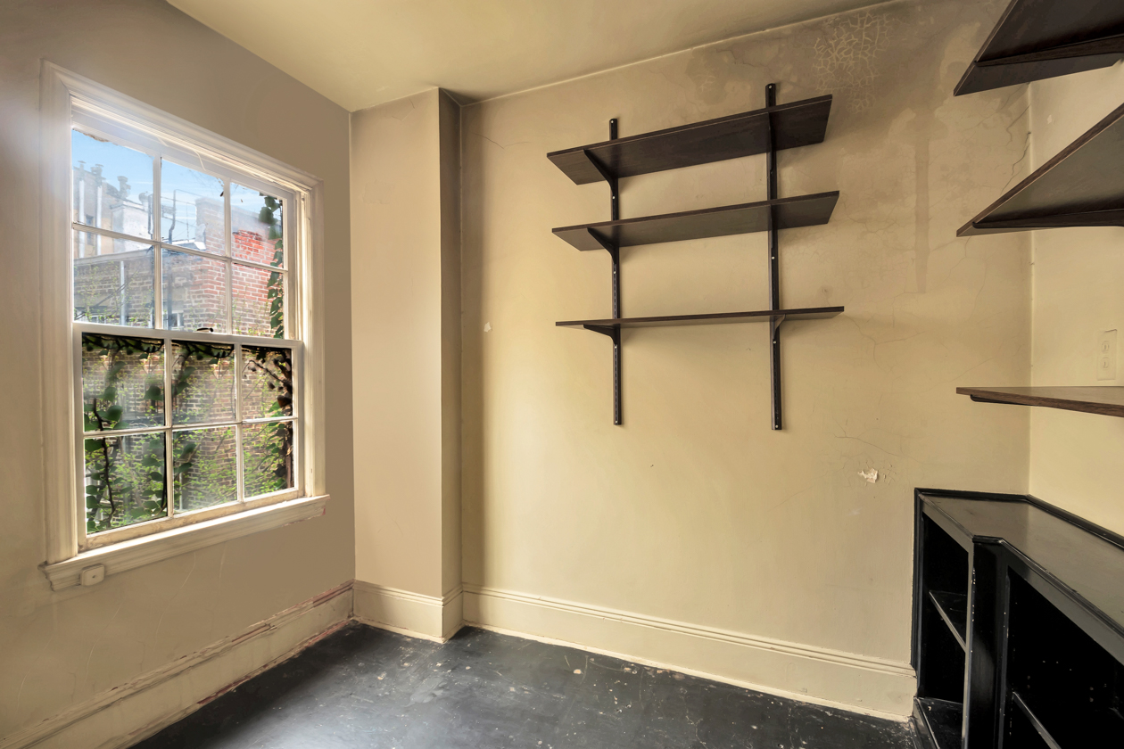 119 West 10th Street Manhattan, NY 10011 - Photo 24 of 29