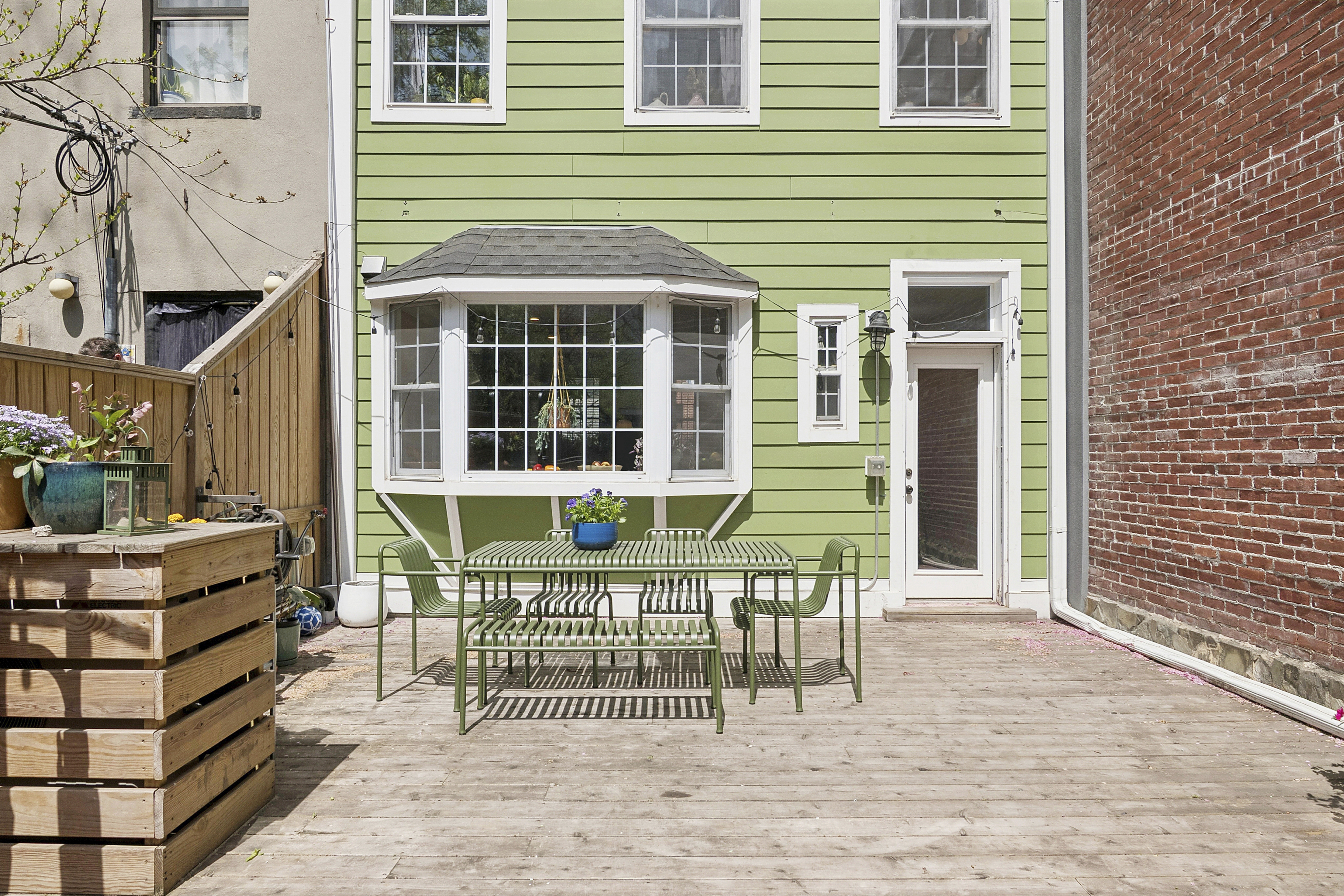 190 Concord Street Brooklyn, NY 11201 - Photo 12 of 14 a view of a house with backyard and sitting area