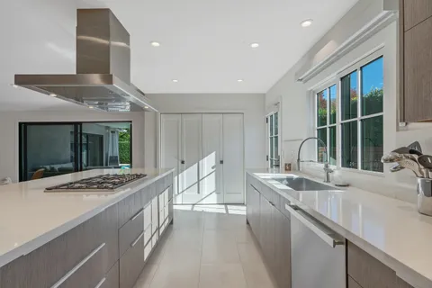$1,895,000 | 4518 Varna Avenue, Sherman Oaks, CA 91423
