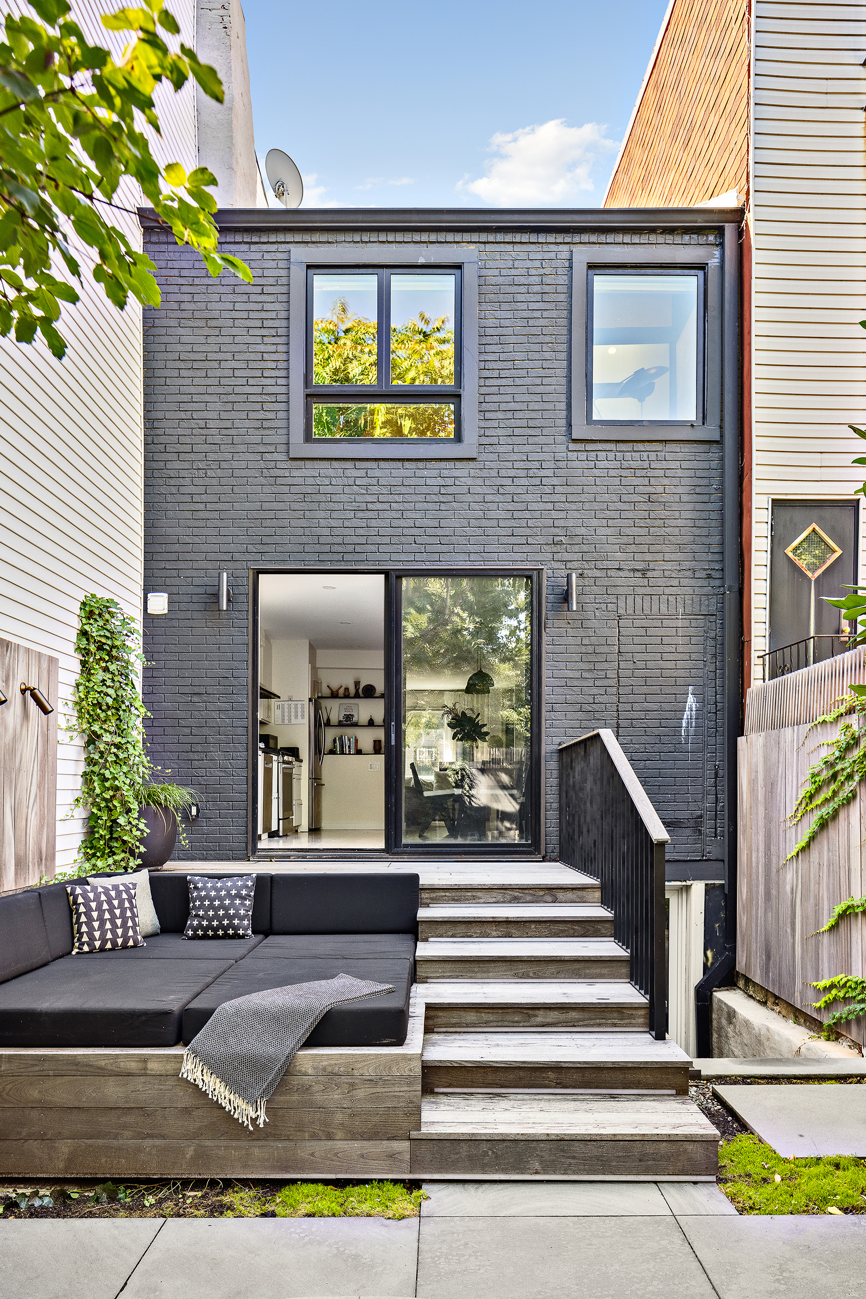 338 Humboldt Street Brooklyn, NY 11211 - Photo 4 of 18