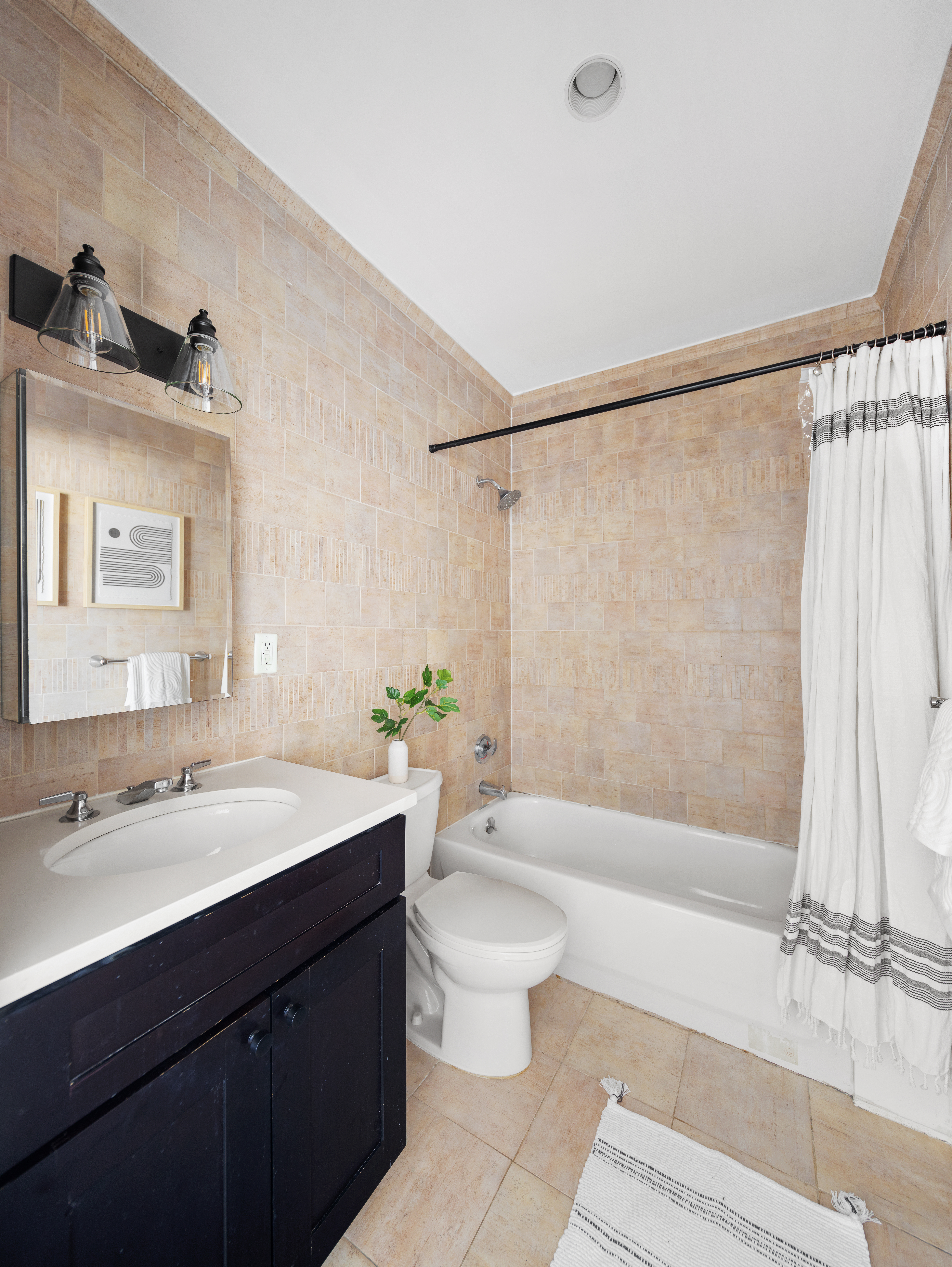 32-86 41st Street, Unit 5D Queens, NY 11103 - Photo 6 of 13