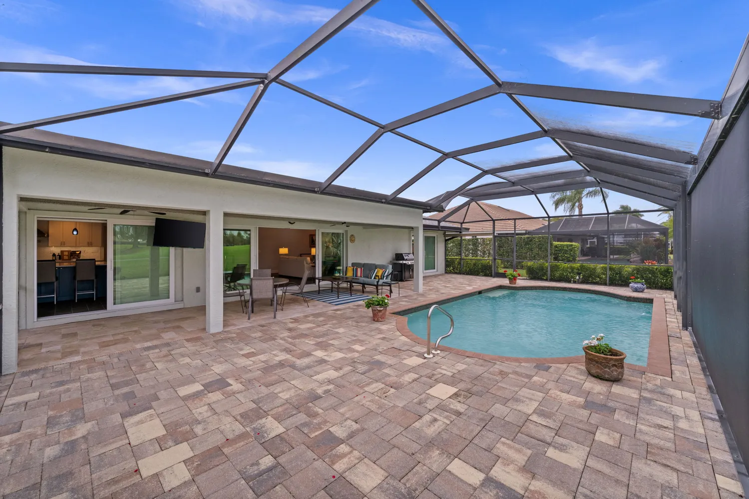 $1,150,000 | 1960 Imperial Golf Course Boulevard, Naples, FL 34110
