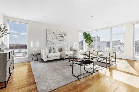 $1,795,000 | 764 Metropolitan Avenue, Unit 4A | Williamsburg