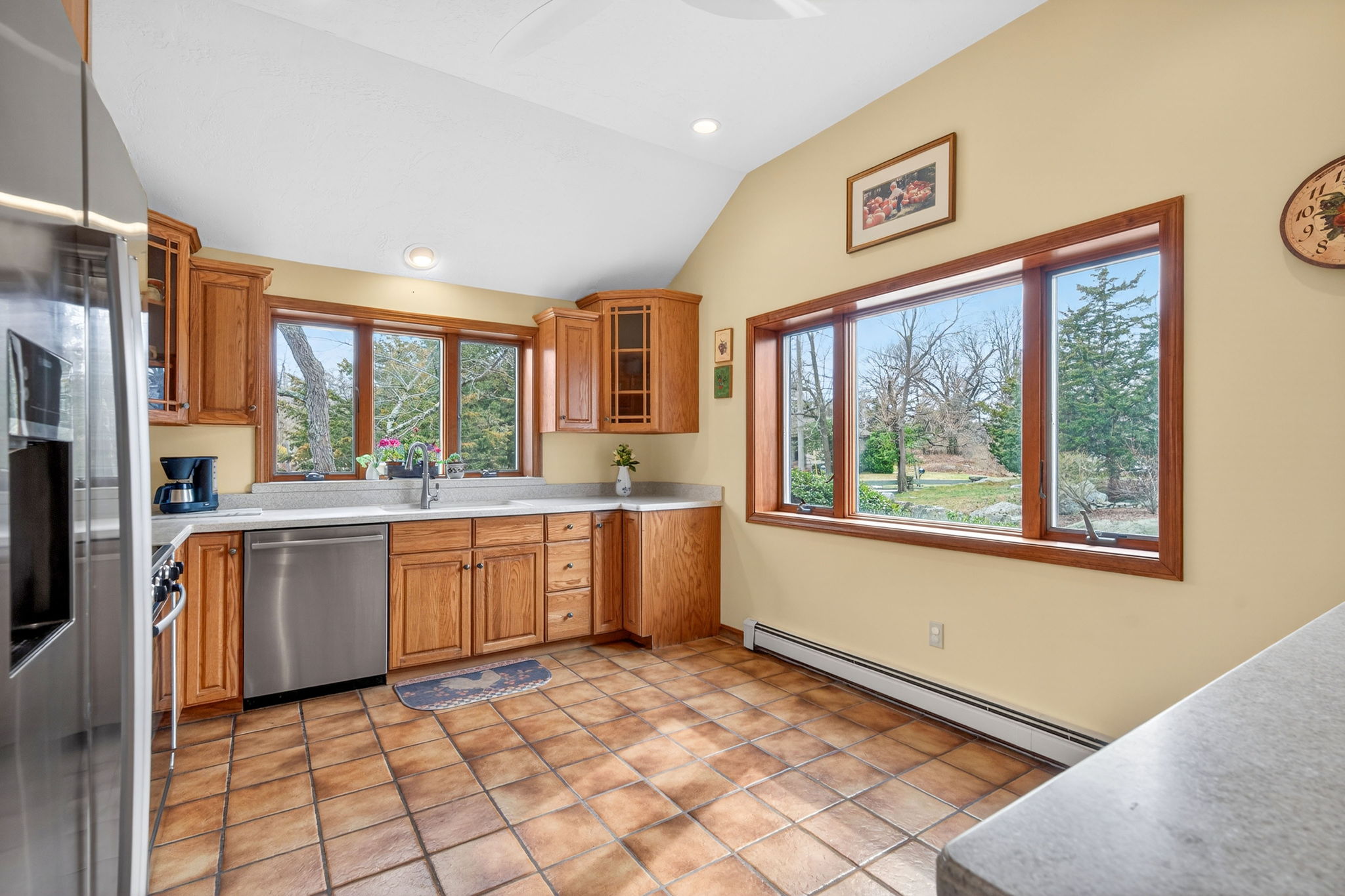 32 Howe Road Cohasset, MA 02025 - Photo 3 of 25