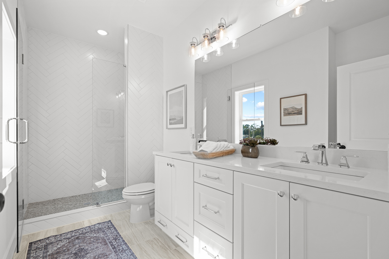 367 Kings Landing Atlanta, GA 30354 - Photo 22 of 45 a spacious bathroom with double vanity a toilet a and a shower