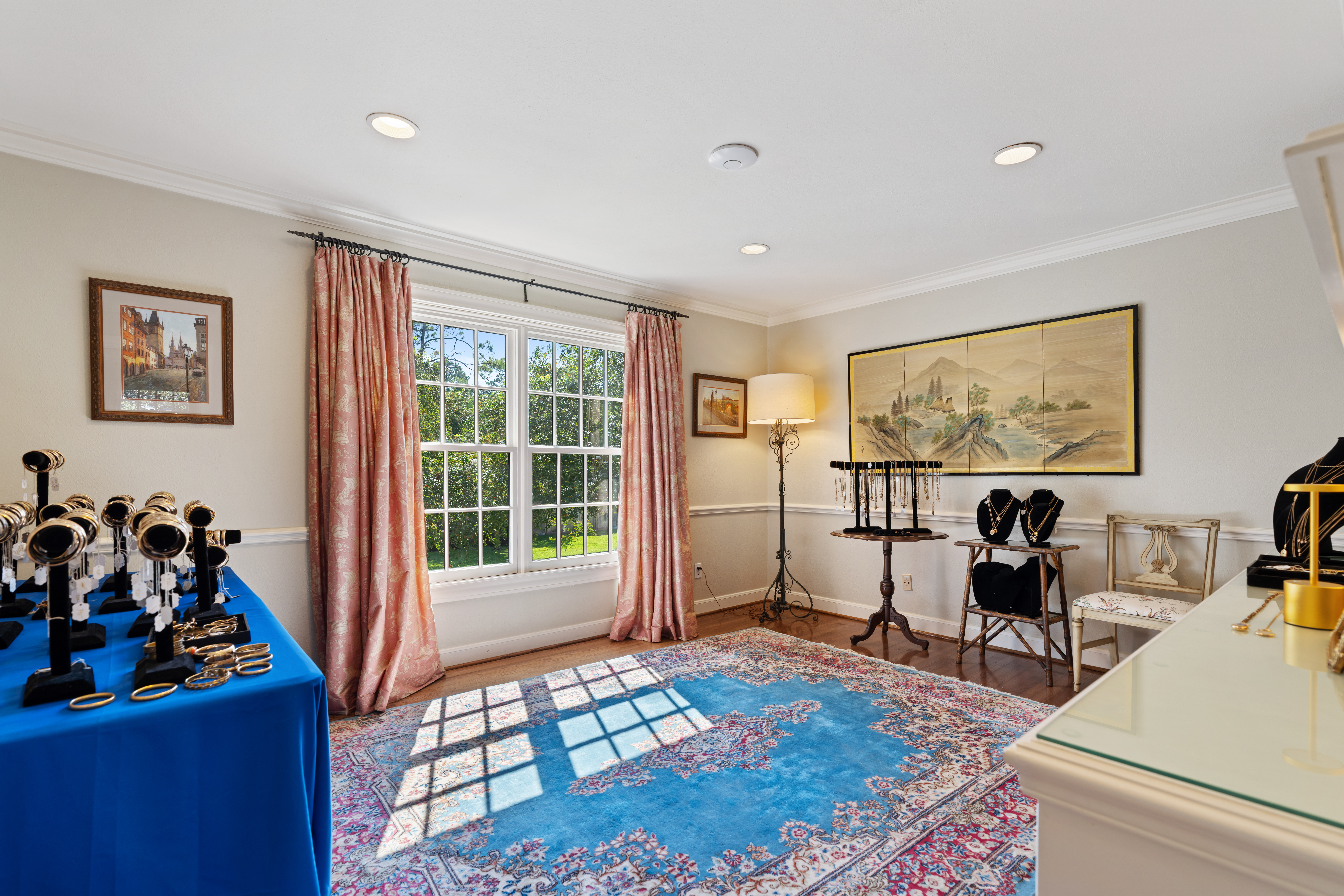 711 Pifer Road Houston, TX 77024 - Photo 36 of 53 a living room with furniture and a window