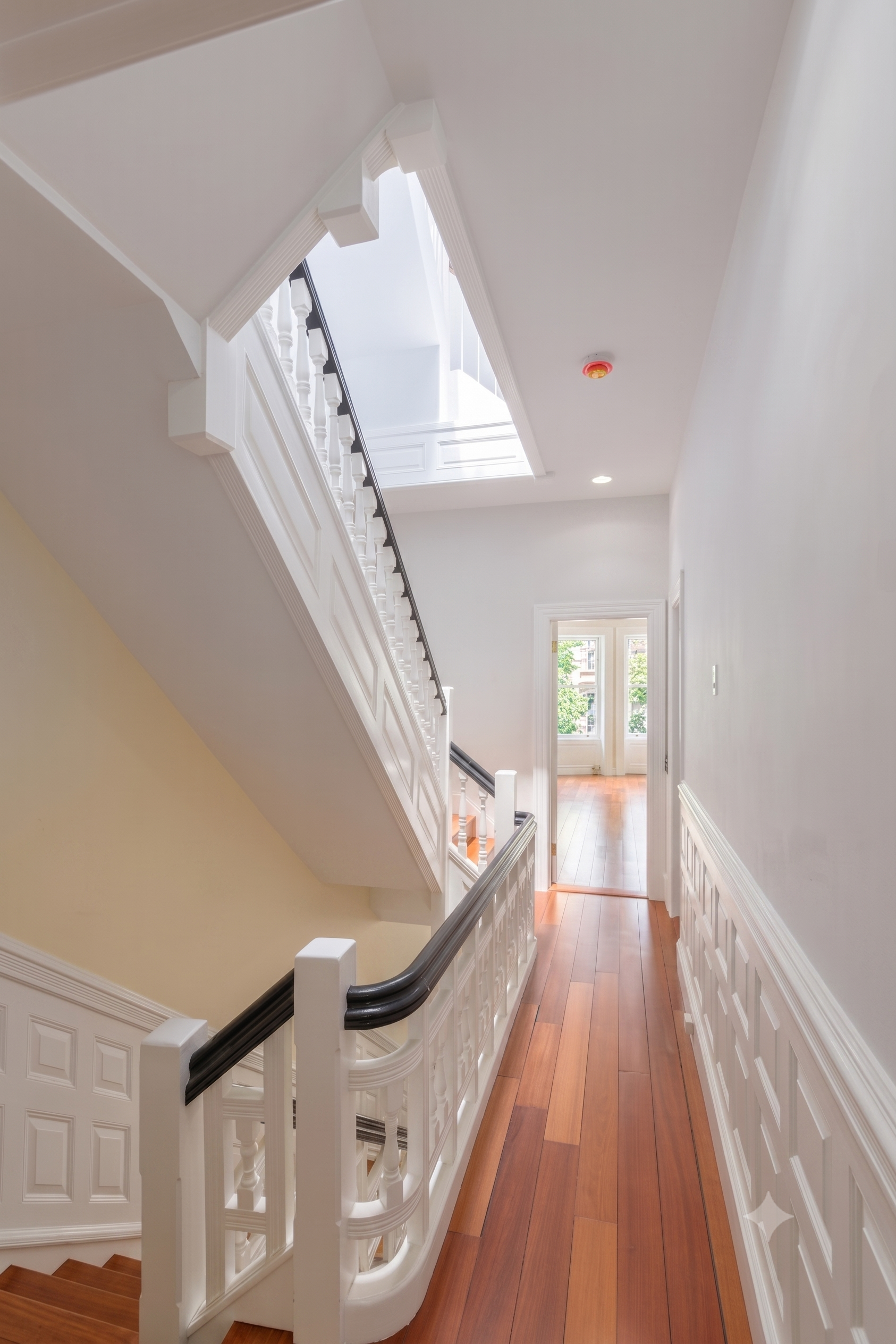 338 West 71st Street Manhattan, NY 10023 - Photo 13 of 26