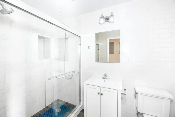 $7,500 | 21 Downing Street, Unit 4 | West Village