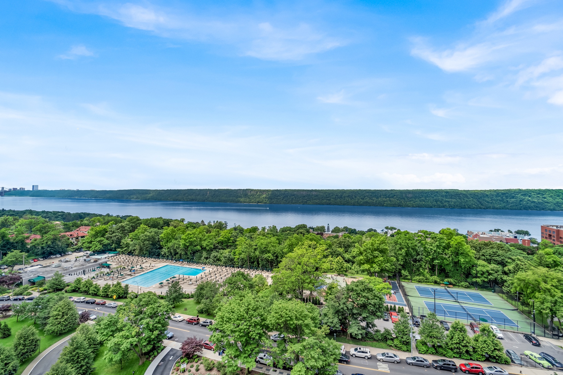 5800 Arlington Avenue, Unit 18N Bronx, NY 10471 - Photo 7 of 13