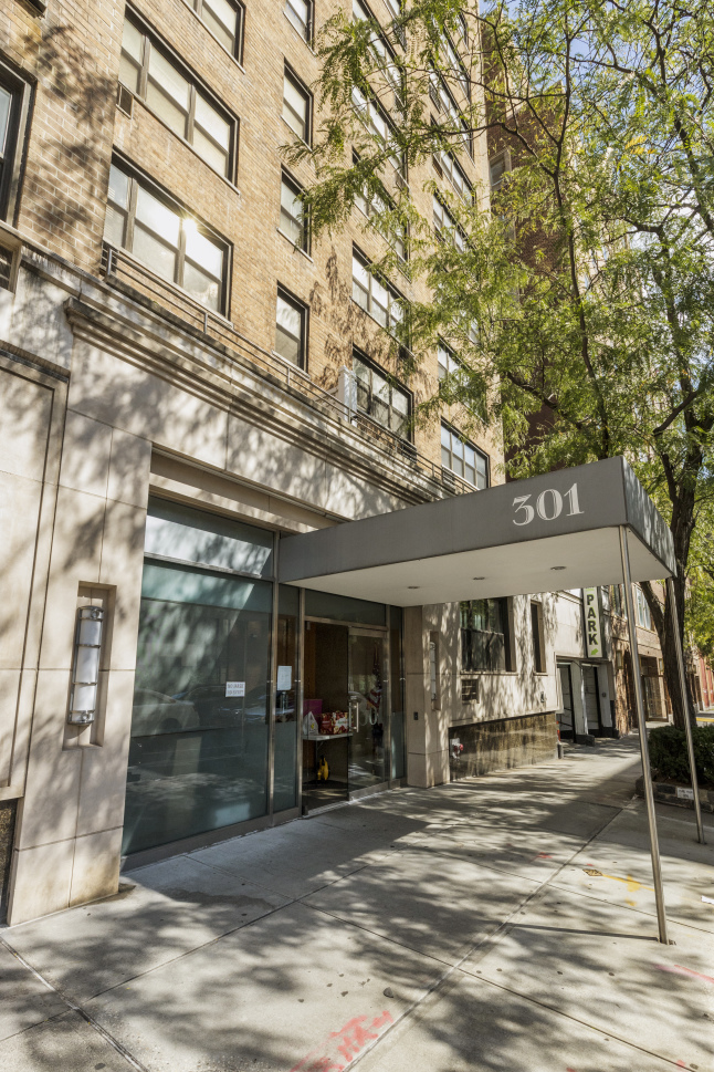 301 East 63rd Street, Unit 7D Manhattan, NY 10065 - Photo 6 of 14