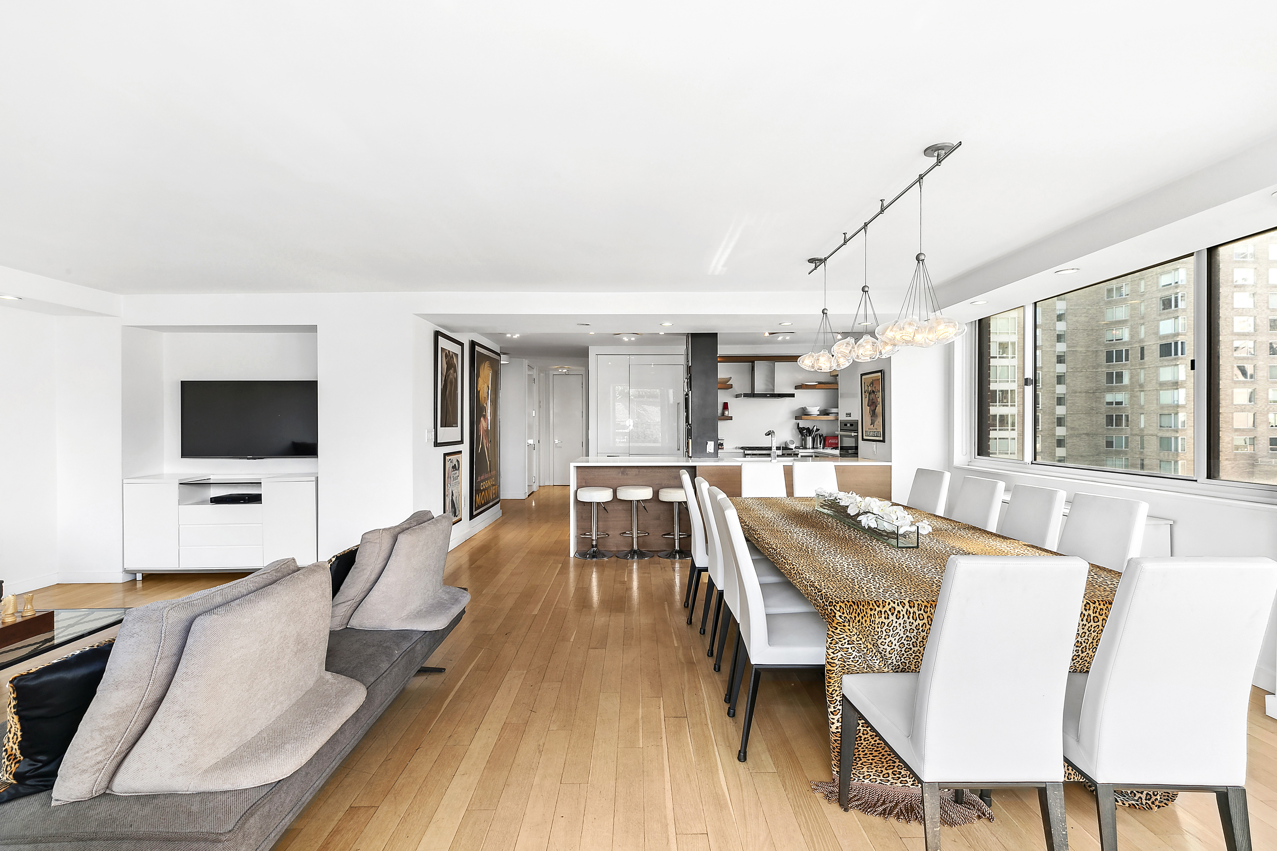 45 West 67th Street, Unit 9GH Manhattan, NY 10023 - Photo 4 of 14