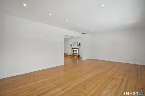 $895,000 | 39 McIntosh Road, Stamford, CT 06903