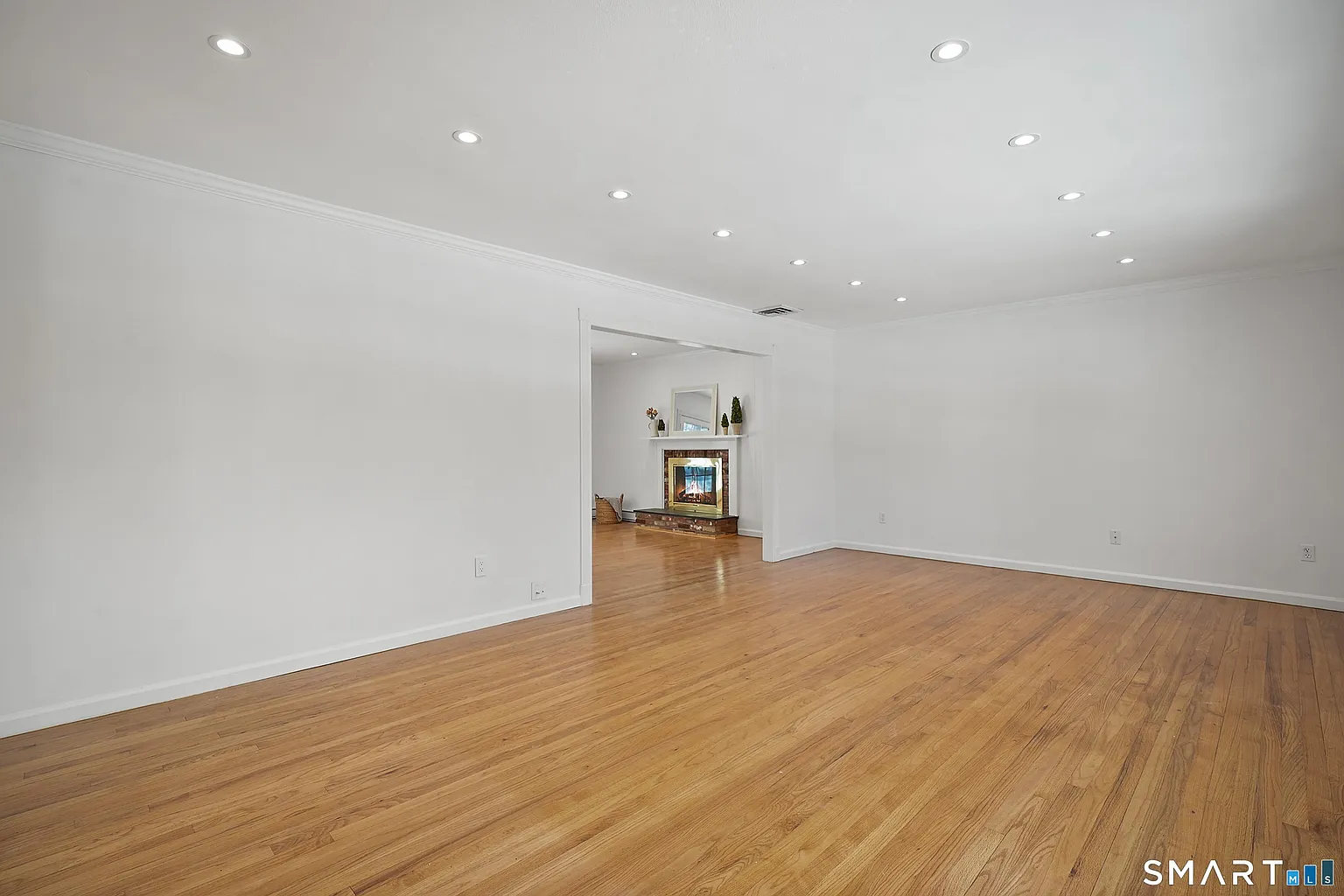 39 McIntosh Road Stamford, CT 06903 - Photo 15 of 39