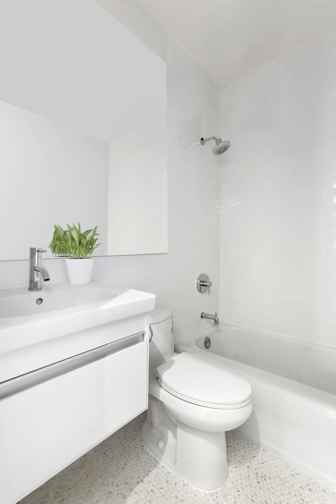 23 West 88th Street, Unit 2F Manhattan, NY 10024 - Photo 4 of 7