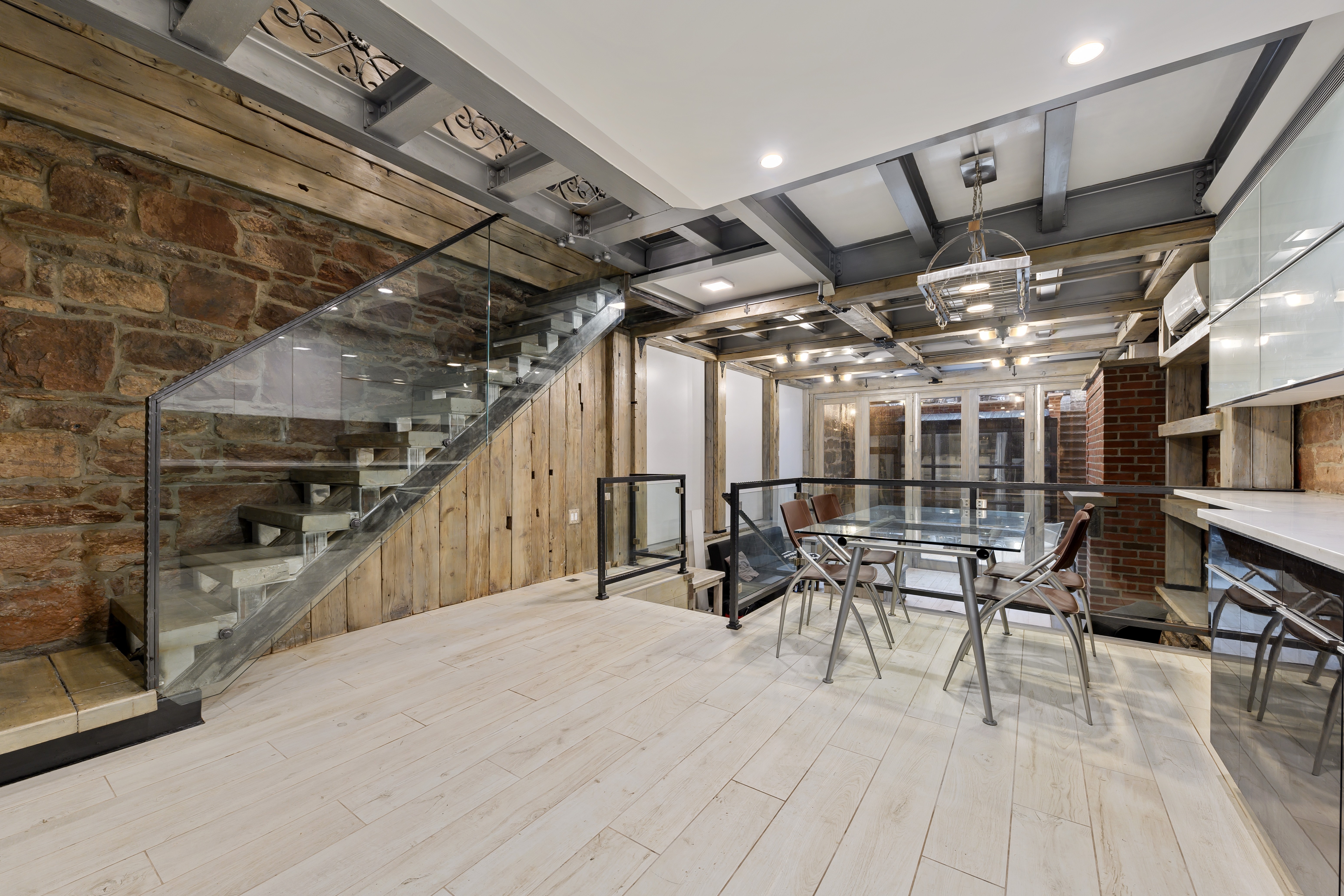 35 Perry Street, Unit GRDNDPLX Manhattan, NY 10014 - Photo 8 of 15