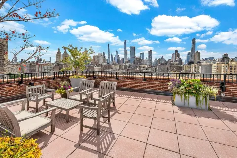 $1,900,000 | 150 West 79th Street, Unit 12CD | Upper West Side