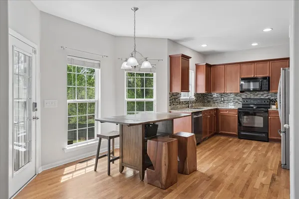 $524,900 | 852 Fonnic Drive, Nashville, TN 37115