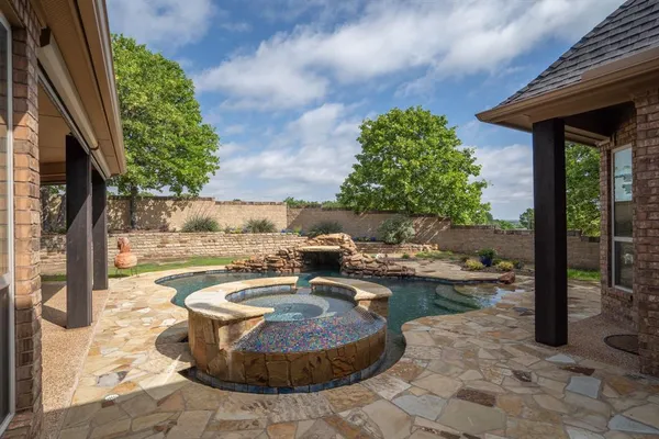 $1,195,000 | 771 Hayden Road, Lantana, TX 76226