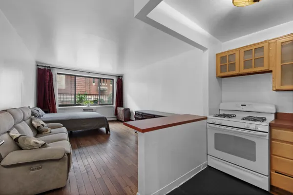 $3,100 | 61 Lexington Avenue, Unit 2C | Kips Bay