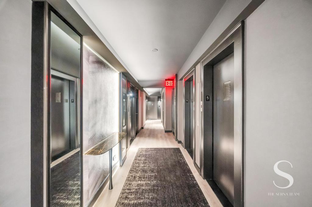 7 Lexington Avenue, Unit 5E Manhattan, NY 10010 - Photo 23 of 27 a view of gallery with windows