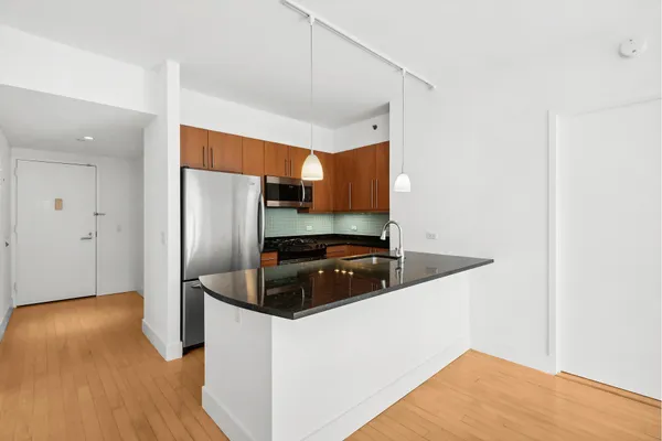 $750,000 | 242 East 25th Street, Unit 9A | Kips Bay