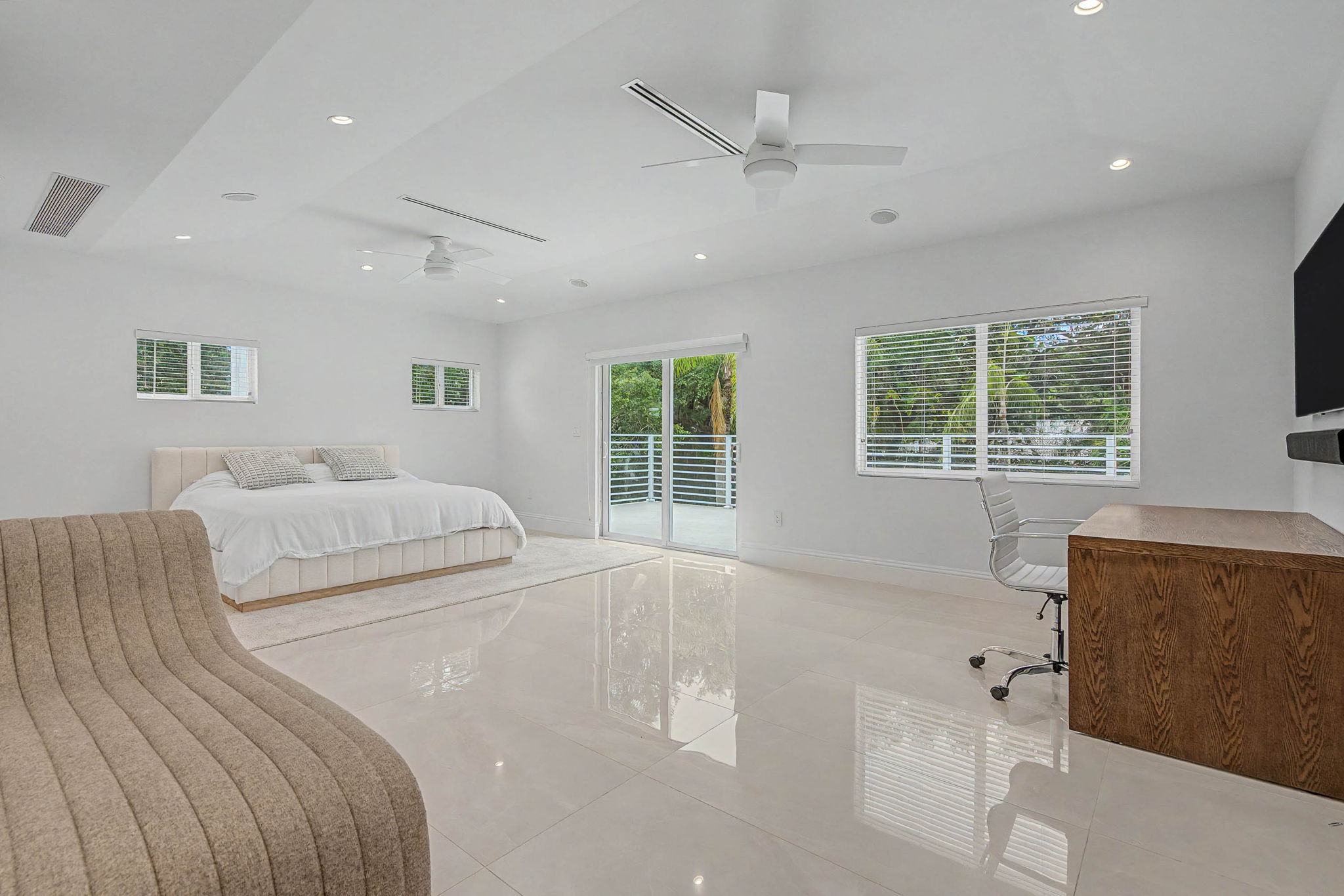 5790 Southwest 96th Street Pinecrest, FL 33156 - Photo 22 of 38