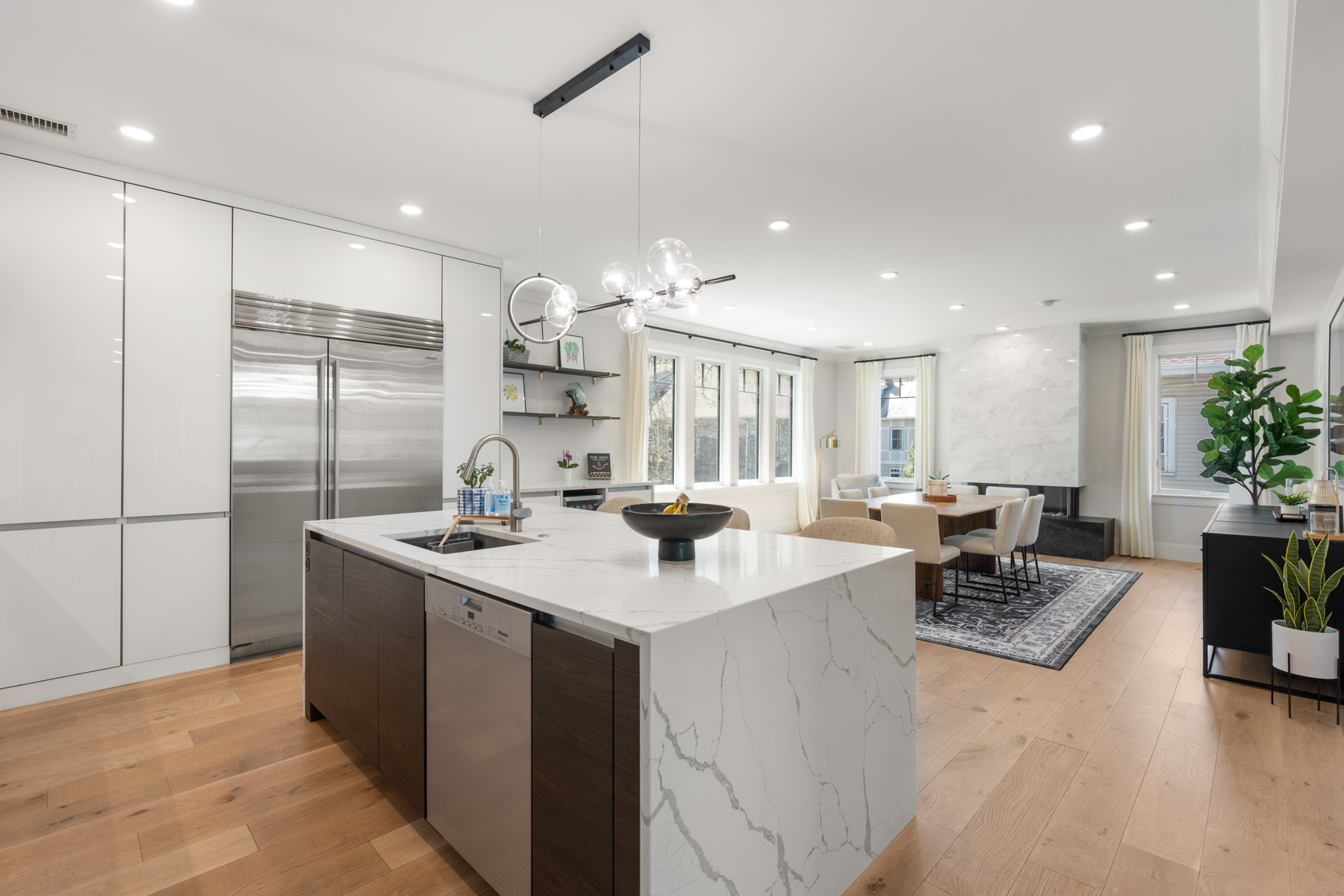 78 Verndale Street, Unit PH Brookline, MA 02446 - Photo 7 of 21