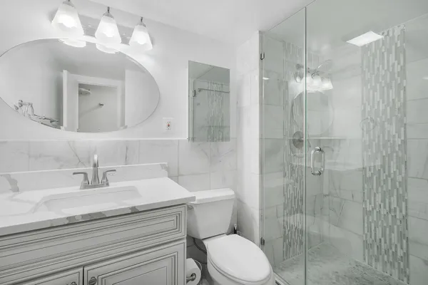 $5,100 | 4201 Cathedral Avenue Northwest, Unit 114W, Washington, DC 20016