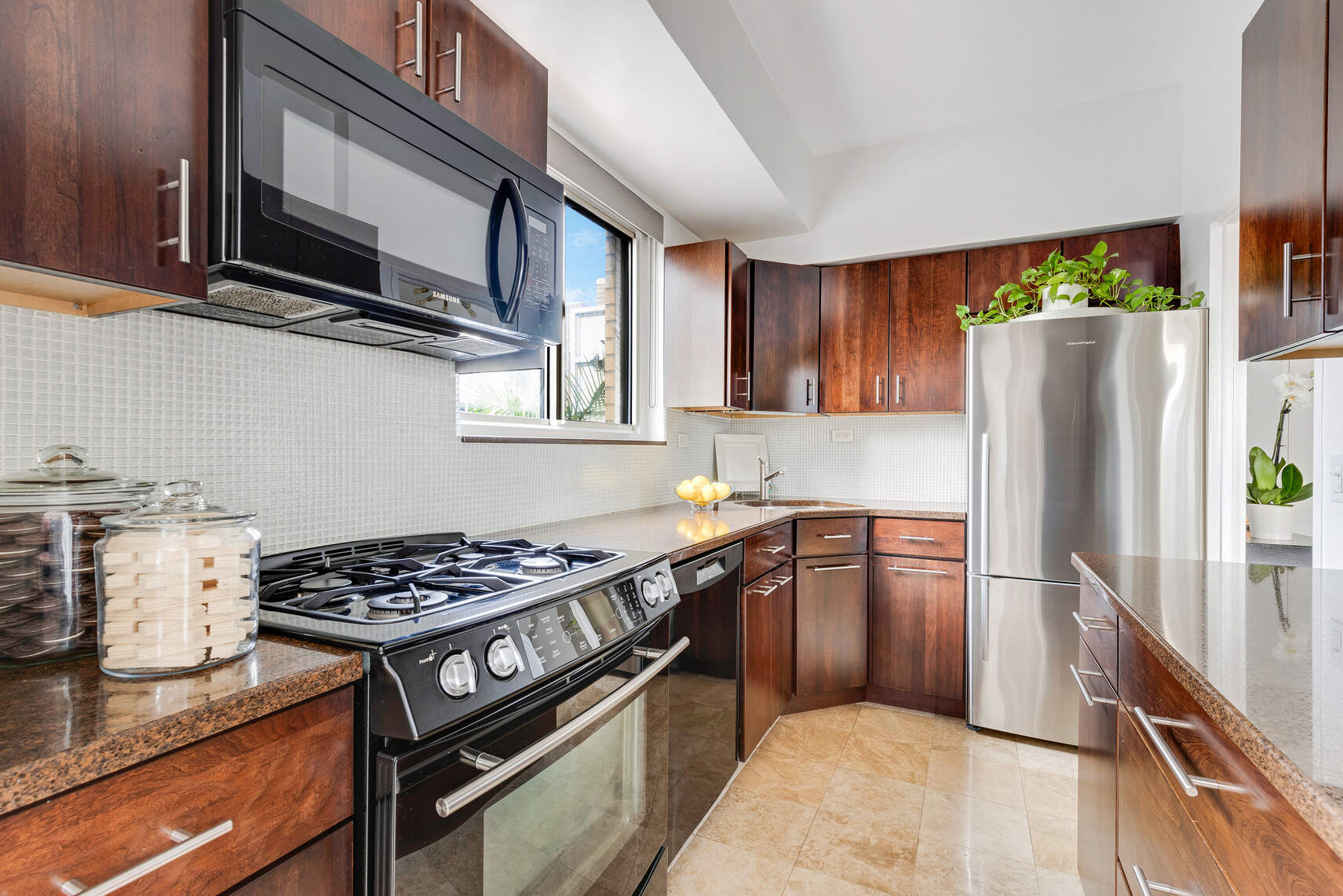 205 East 63rd Street, Unit PHA Manhattan, NY 10065 - Photo 4 of 11