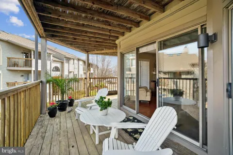 $595,000 | 2110 Chesapeake Harbour Drive East, Unit 101, Annapolis, MD 21403