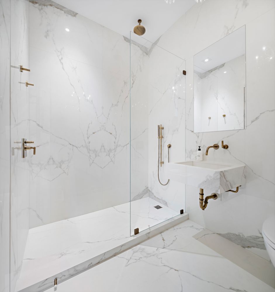 $10,750,000 | 127 East 62nd Street | Lenox Hill