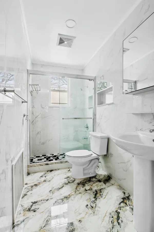 $2,600 | 63-33 Haring Street, Unit 2F | Rego Park