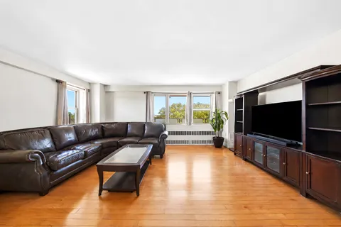 $490,000 | 240 Cozine Avenue, Unit 5D | East New York