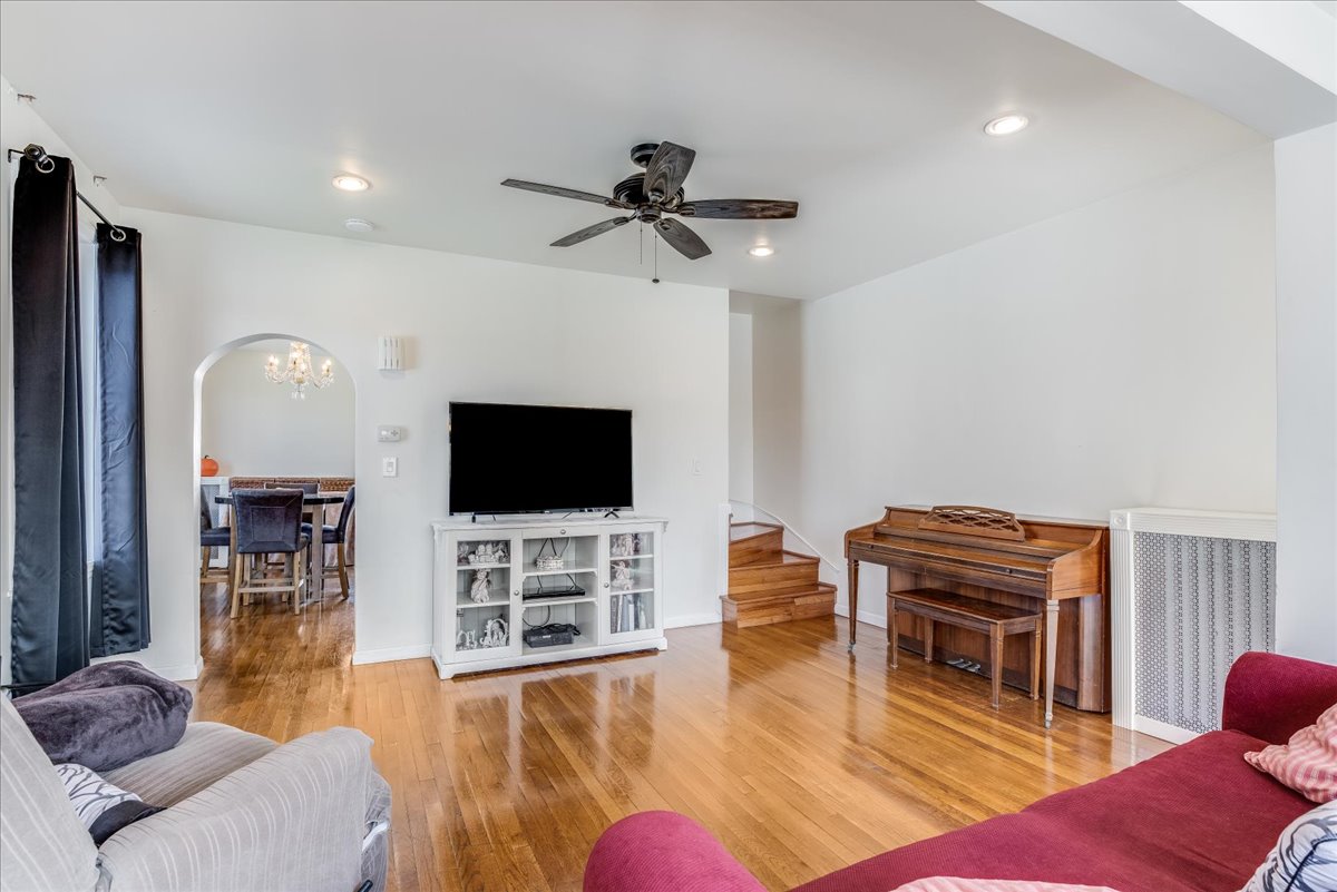 97-05 Albert Road Queens, NY 11417 - Photo 8 of 31