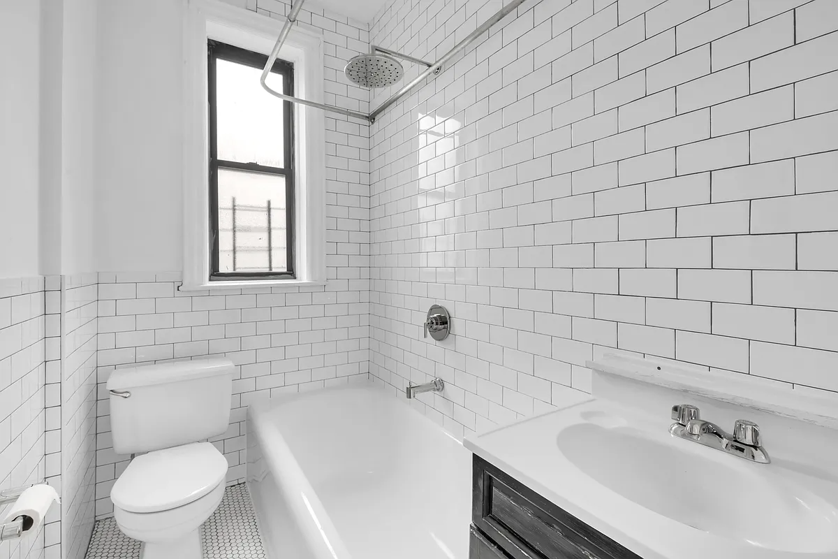 246 Cornelia Street, Unit D1 Brooklyn, NY 11221 - Photo 9 of 10
