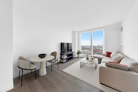 $1,495,000 | 252 South Street, Unit 64G | Two Bridges