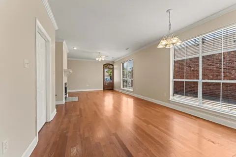 $244,900 | 5535 Ducros Drive, Baton Rouge, LA 70820