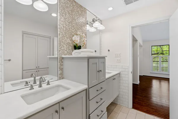 $624,900 | 6820 Cypress Point North, Unit 28, Austin, TX 78746