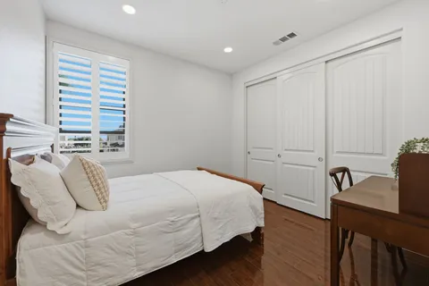 $1,379,000 | 21445 Hayley Lane, Huntington Beach, CA 92646